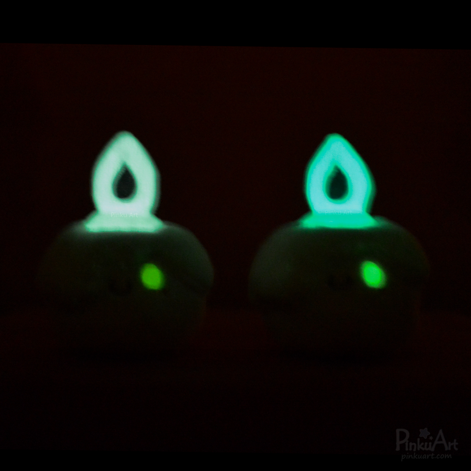 Glowing Candle Mochi Plushie I Ready to ship